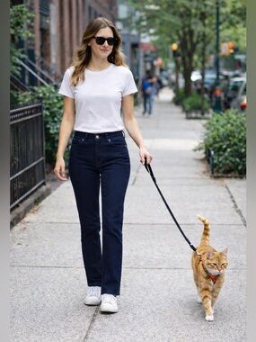 Levi’s Middy Straight Women’s Jeans – Size 29x30 – Relaxed Dark Wash Black NWT